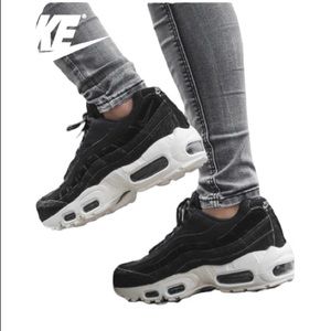 NIKE AIR MAX 95 ESSENTIAL shoes sneakers training running sports athletic